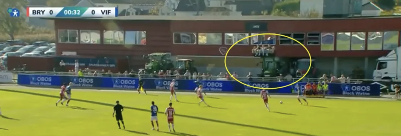 荣获当场最佳球员，奖品是四盒鸡蛋