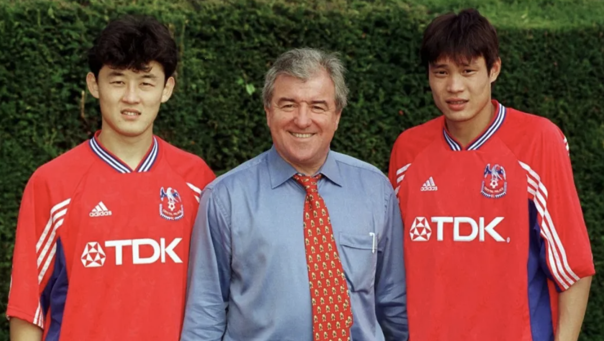 读书工作搞事业无疑是更好的选择，什么足球必须得往后稍稍！